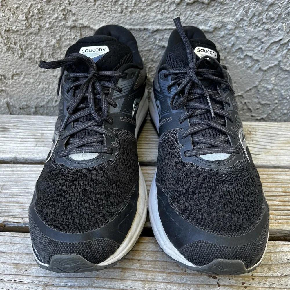 Saucony Shoes Men Size 12.5 Omni 19 Running Black White Sneakers Low Trainers